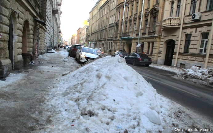 Похолодание доставит неудобства водителям и пешеходам Петербурга
