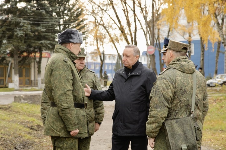 Беглов переложил ответственность за нарушения в ходе частичной мобилизации на Шевченко