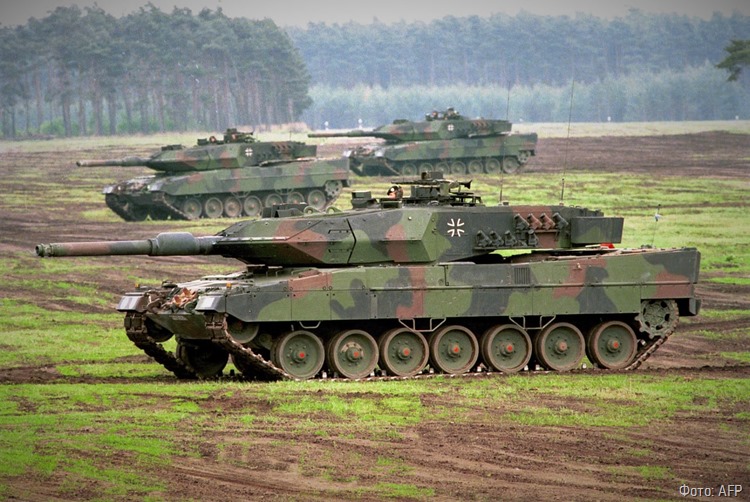 Почти половина немцев выступают против поставок Украине боевых танков Leopard