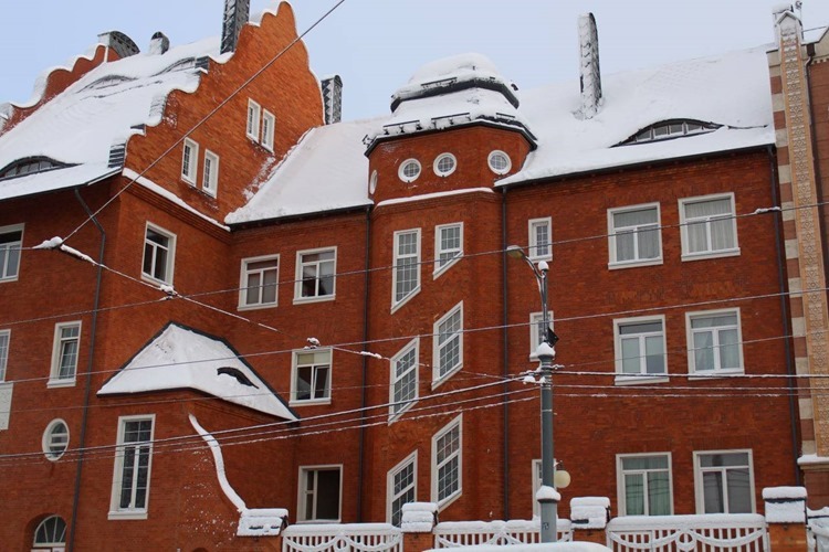 Приведённый в порядок дом-памятник в Калининграде перевели на центральное отопление