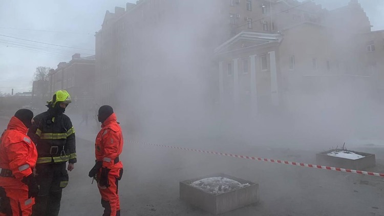 Износ труб в Петербурге достиг 65 процентов — Бредец о коммунальной аварии с пострадавшими на Дровяной улице