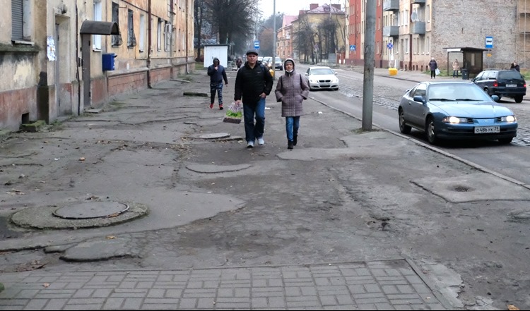 «Разбитые» дороги негативно сказываются на туристической привлекательности Петербурга — эксперт