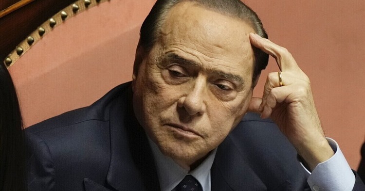 Берлускони оказался в больнице и возможно у него лейкемия
