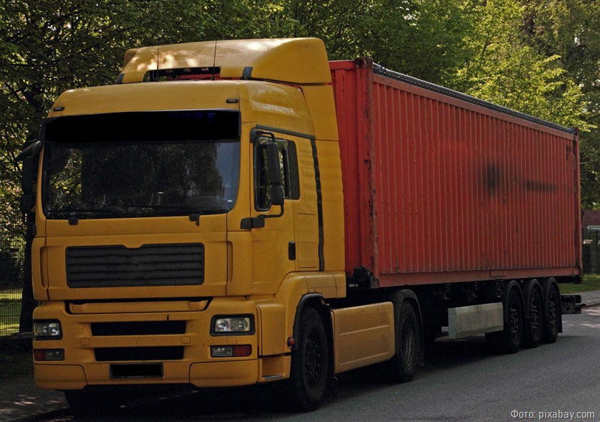 Из Литвы и Польши в Калининградскую область прибыло больше 190 грузовиков с товарами