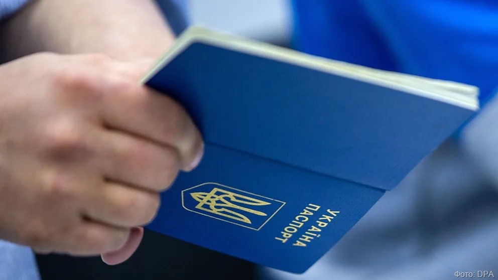 Либо работать, либо воевать: в Германии требуют лишить пособий украинцев призывного возраста