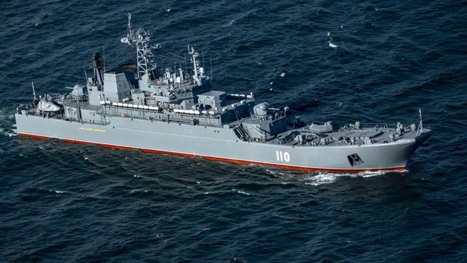 Российский военный корабль напугал датчан