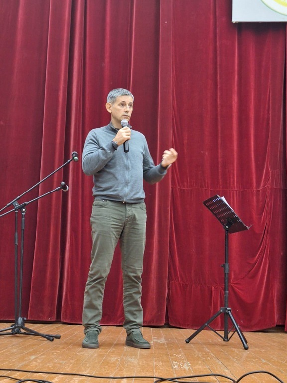 Александр Брух привёз артистов в военный госпиталь Солнечногорска