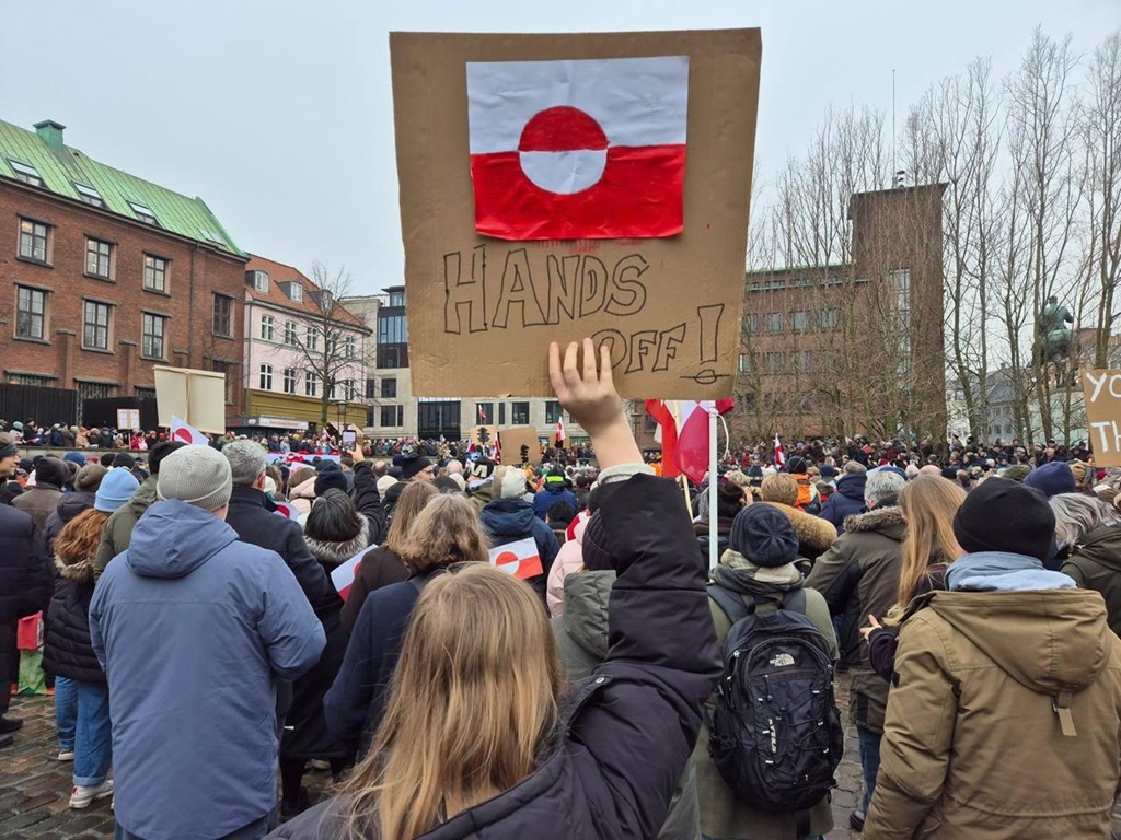 &laquo;Руки прочь&raquo;: Копенгаген протестует против территориальных претензий США на Гренландию