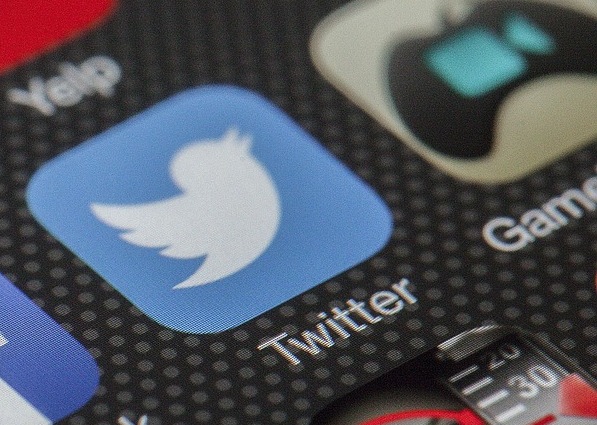 Франция проводит обыски в офисе X и вызывает Илона Маска на беседу