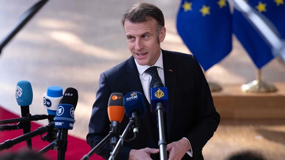 Макрон потребовал от США и Ирана начать переговоры после ударов по газовым объектам